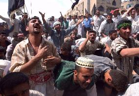 (1)Shiite Muslims in Karbala